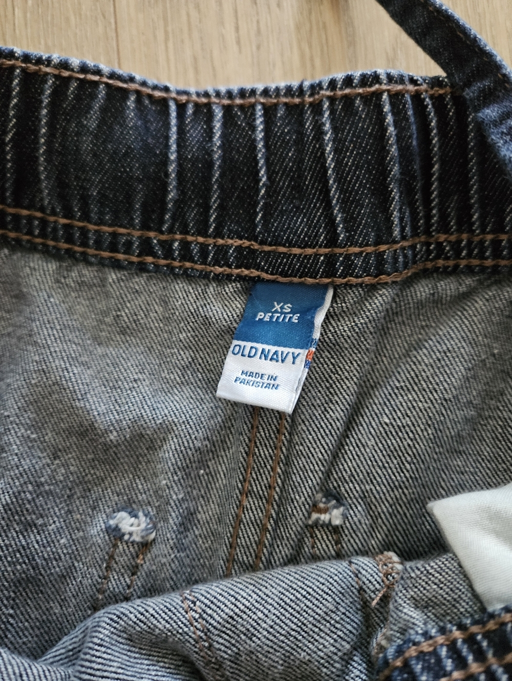 Old Navy Relaxed Wide-Leg Barrel Dark Blue Denim Jogger Jeans XS - Picture 2 of 3